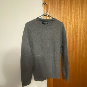 Banana Republic 100% cashmere sweater.